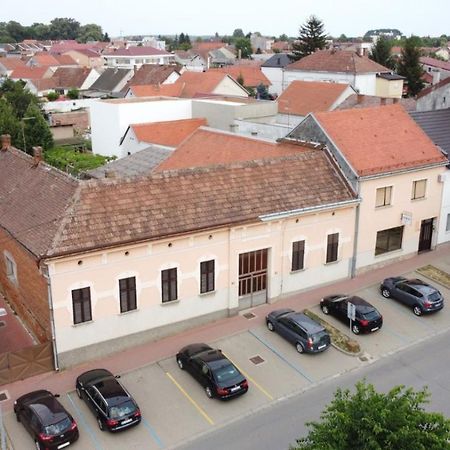 Sobe Dakovacki Vezovi Hotel Dakovo Ngoại thất bức ảnh